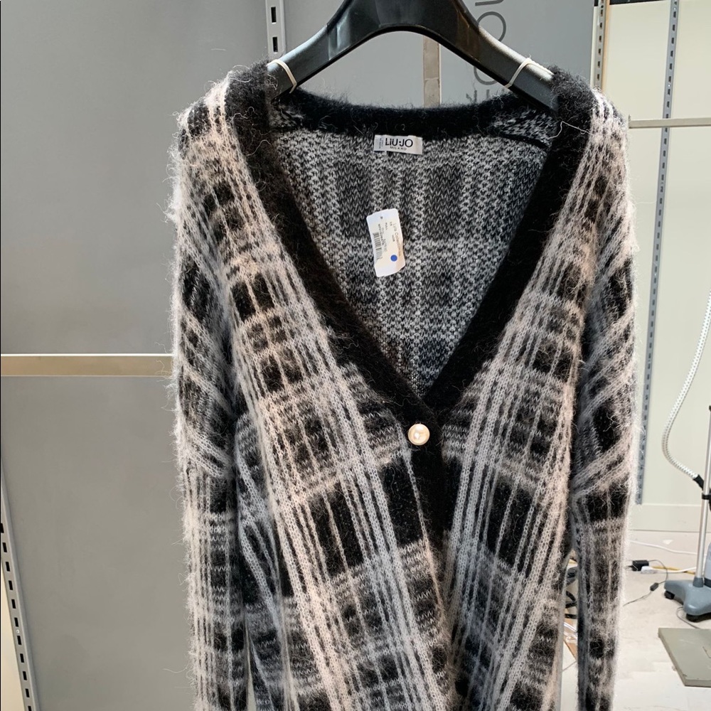 Knee long cardigan